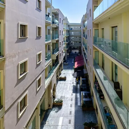 Apartment Downtown 1 Bedroom Larnaca