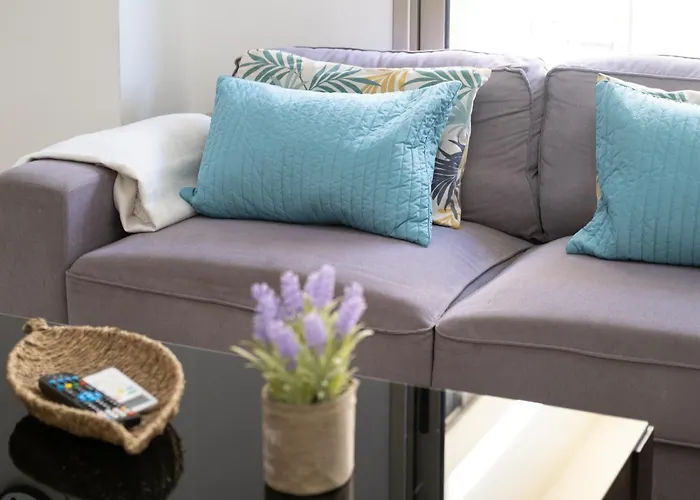 Downtown 1 Bedroom Апартаменти